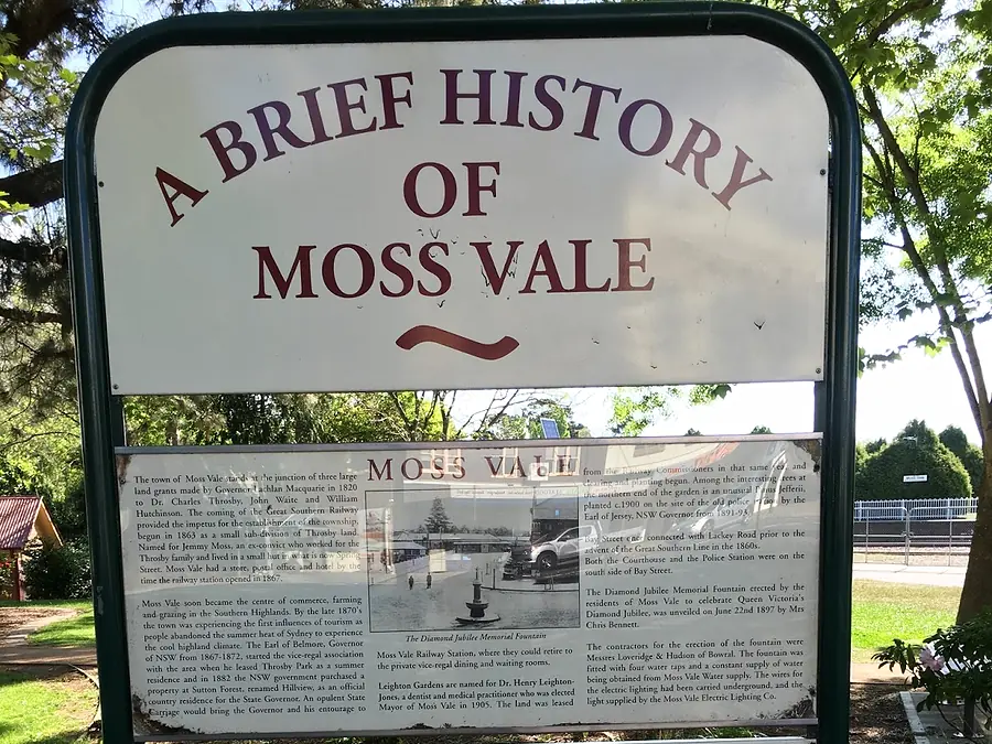 Brief history of Moss Vale sign in Leighton Gardens