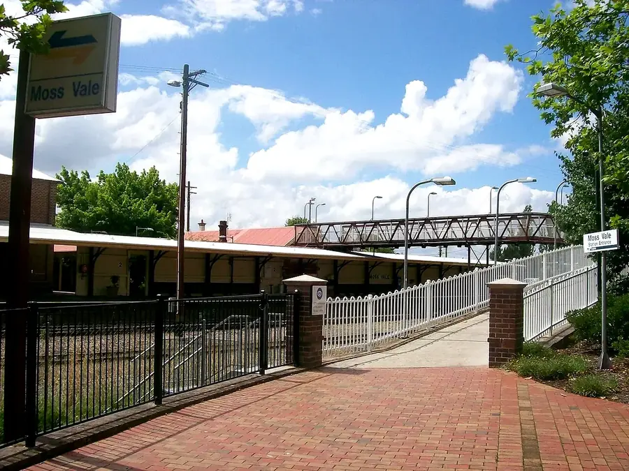 Moss Vale railway station entrance