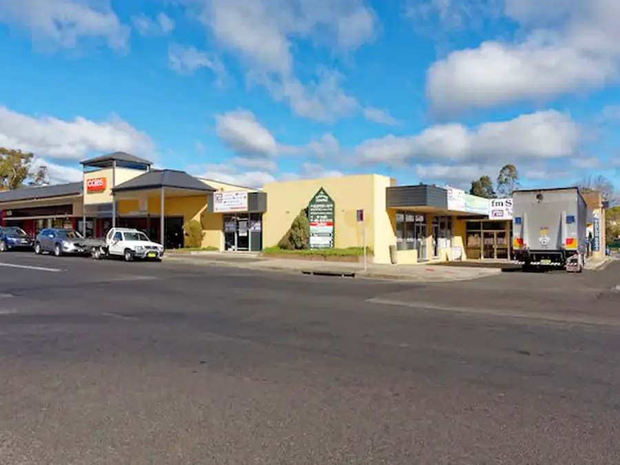 Coles Moss Vale supermarket frontage