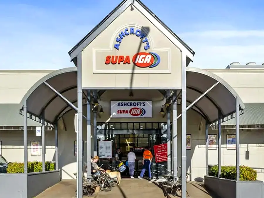 IGA Moss Vale supermarket entrance