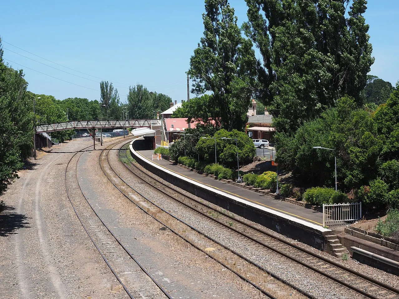 Platform 2 at Moss Vale railway station
